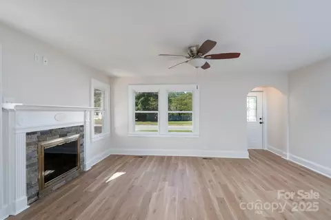 Living - 702 3rd St, Spencer, NC 28159 photo 3 of 5