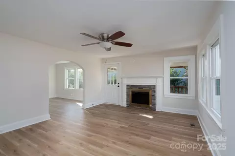 Living - 702 3rd St, Spencer, NC 28159 photo 2 of 5