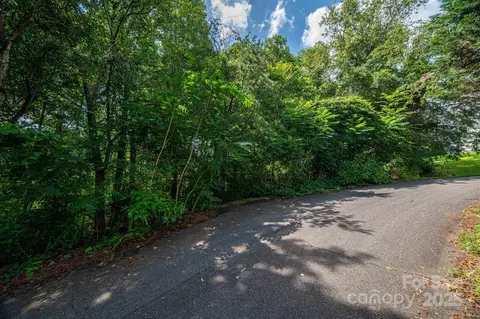 Line Drive, Forest City, NC 28043