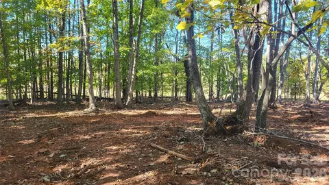 1056 Stephens Trail Rd, Sandy Ridge, NC 27046