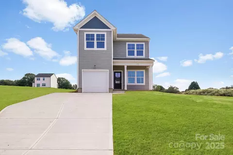 137 Red Cedar Ln, Statesville, NC 28625