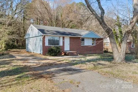 3030 Crawford Ave, Gastonia, NC 28052