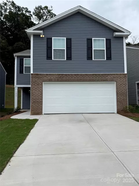 1039 20th Avenue Se Loop SE, Hickory, NC 28602