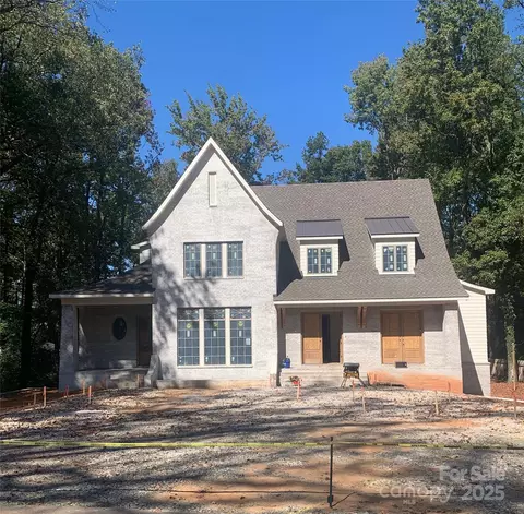 514 Jefferson Dr, Charlotte, NC 28270