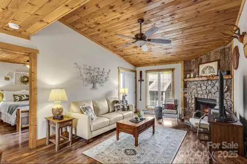148 Royal Oaks 231 Dr #231, Blowing Rock, NC 28605