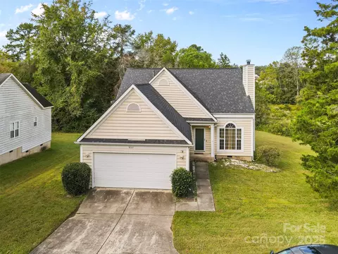 9727 Dalphon Jones Dr, Charlotte, NC 28213