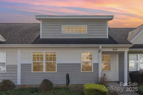 947 Barracuda Ave, Statesville, NC 28677
