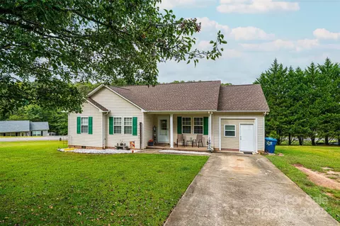 1324 39th Sw St SW, Hickory, NC 28602