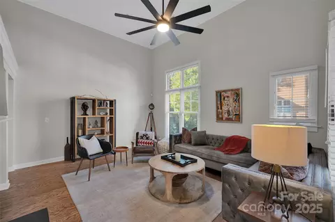 4937 S Hill View Dr, Charlotte, NC 28210