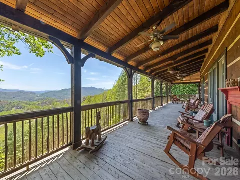 234 Historic Oak Trl, Waynesville, NC 28785