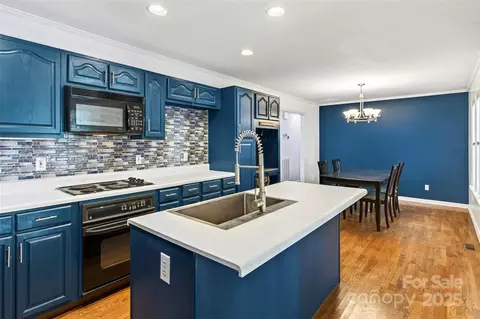 86 Springdale Dr, Marion, NC 28752 photo 11