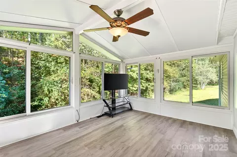 86 Springdale Dr, Marion, NC 28752 photo 12