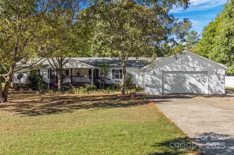4640 Mel Nunnery Rd, Fort Lawn, SC 29714