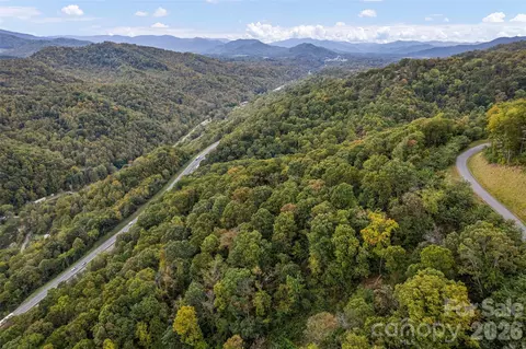 1505 Summit View 20 Dr #20, Canton, NC 28716