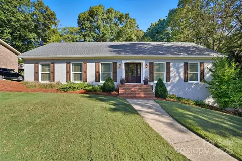 719 Peranna Pl, Charlotte, NC 28211