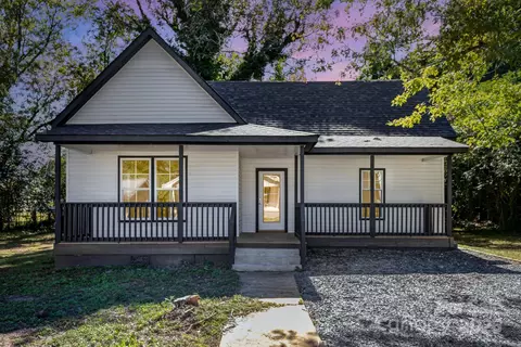 108 Shull St, Shelby, NC 28152