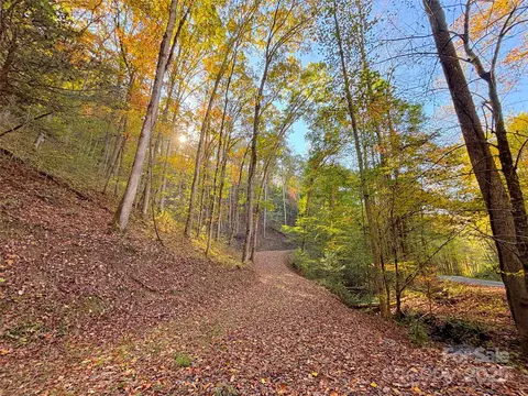 9999 Mountainside Dr, Bryson City, NC 28713