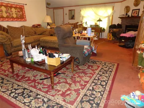 Living - 89 Blue Mountain Rd, Fairview, NC 28730 photo 7 of 7