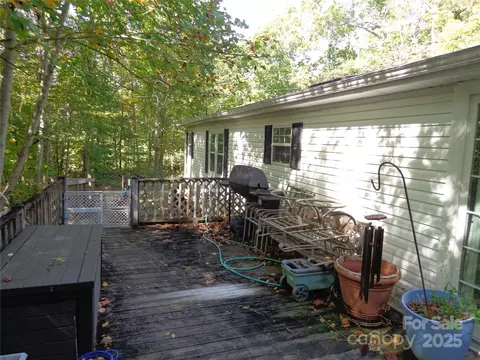 Exterior - 89 Blue Mountain Rd, Fairview, NC 28730 photo 3 of 6