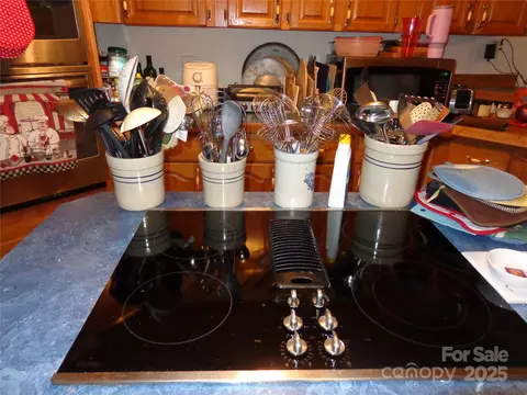Kitchen - 89 Blue Mountain Rd, Fairview, NC 28730 photo 6 of 6