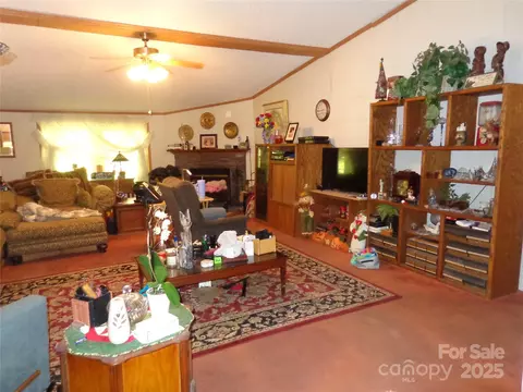 Living - 89 Blue Mountain Rd, Fairview, NC 28730 photo 2 of 7
