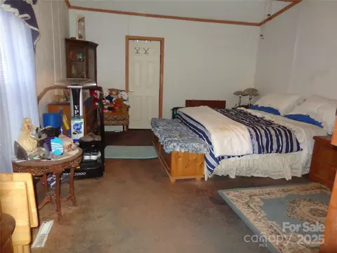 Bedroom - 89 Blue Mountain Rd, Fairview, NC 28730 photo 2 of 6