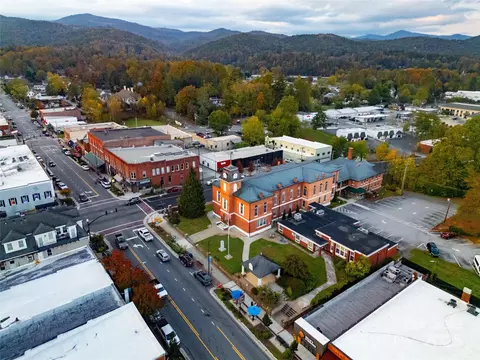 609 Probart St, Brevard, NC 28712 photo 33