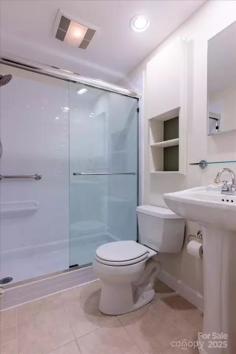 609 Probart St, Brevard, NC 28712 photo 19