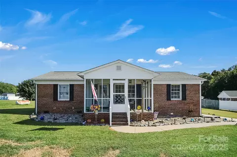 107 Connor Ct, Kings Mountain, NC 28086