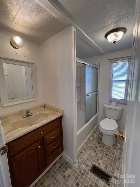 Bath - 29 E Mitchell St, Old Fort, NC 28762 photo 2 of 3