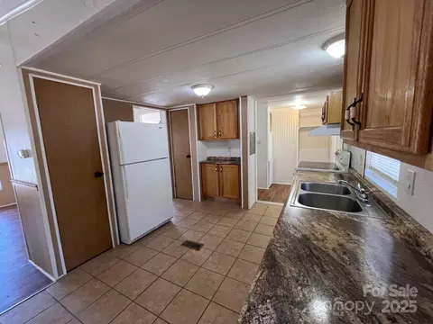 Kitchen - 29 E Mitchell St, Old Fort, NC 28762 photo 1 of 4