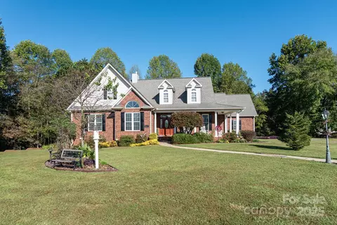 847 Jolly Cemetery Rd, Taylorsville, NC 28681