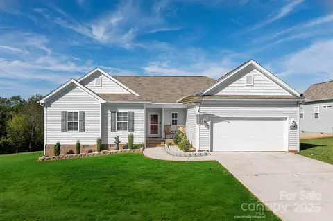 2748 Eagle Dr, Lincolnton, NC 28092