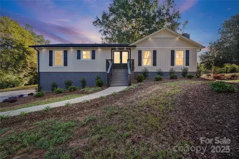 2809 Castlebrook Dr, Monroe, NC 28112