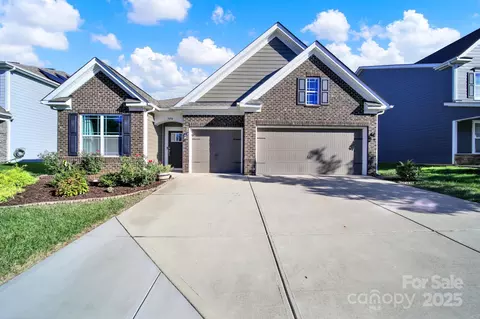 7094 Bareland Rd, Fort Mill, SC 29707