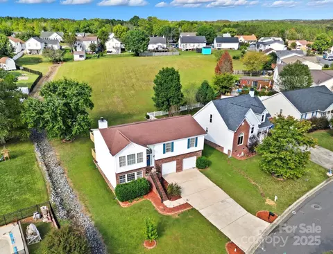 5052 Daffodil Ln, Concord, NC 28025