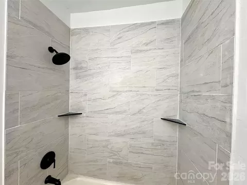 Bath - 427 E Orr St, Anderson, SC 29621 photo 4 of 5