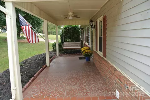 Exterior - 112 Holly Ct, Bostic, NC 28018 photo 2 of 6
