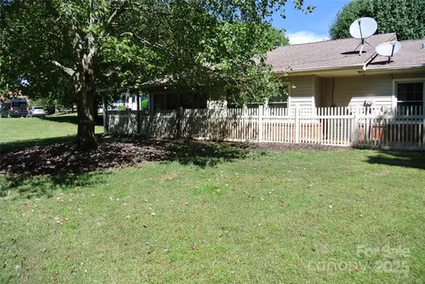 Exterior - 112 Holly Ct, Bostic, NC 28018 photo 4 of 6