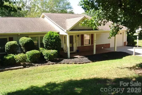 112 Holly Ct, Bostic, NC 28018