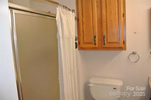 Bath - 112 Holly Ct, Bostic, NC 28018 photo 2 of 3