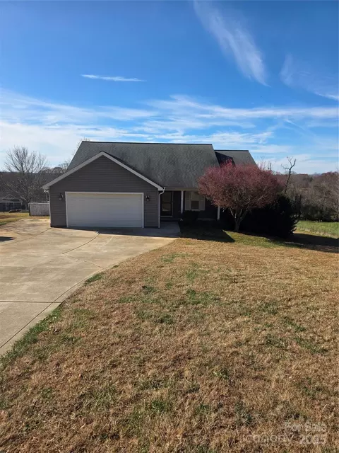 638 Lackey Mountain Rd, Hiddenite, NC 28636