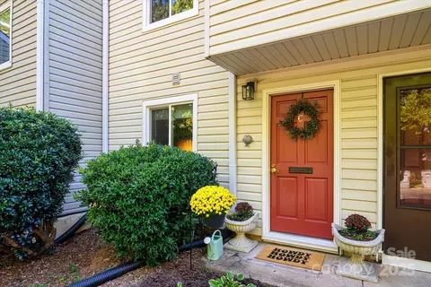 951 Hollywood C St #C, Charlotte, NC 28211