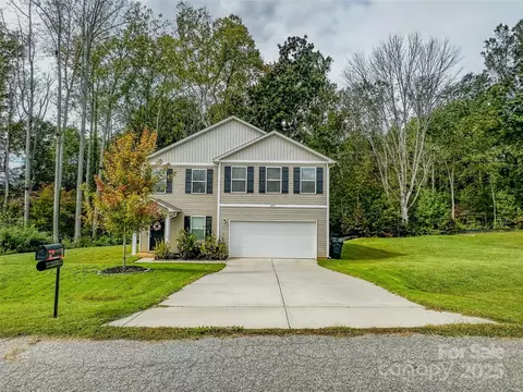 1070 Glenbriar Ct, Woodleaf, NC 27054