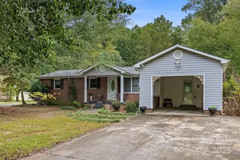 151 Debby Ln, Rutherfordton, NC 28139