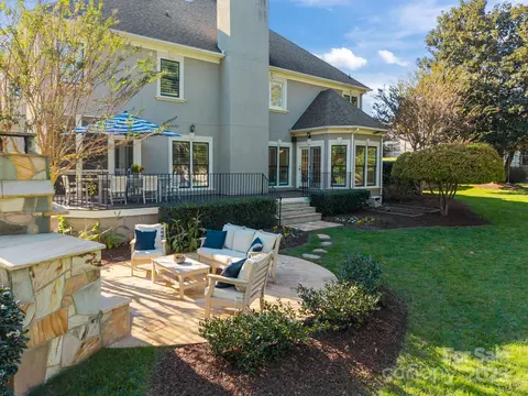 Exterior - 18714 River Ford Dr, Davidson, NC 28036 photo 5 of 8