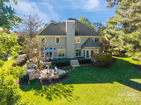 Exterior - 18714 River Ford Dr, Davidson, NC 28036 photo 4 of 8