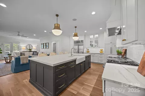 Kitchen - 18714 River Ford Dr, Davidson, NC 28036 photo 2 of 6