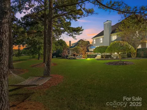 Exterior - 18714 River Ford Dr, Davidson, NC 28036 photo 2 of 8