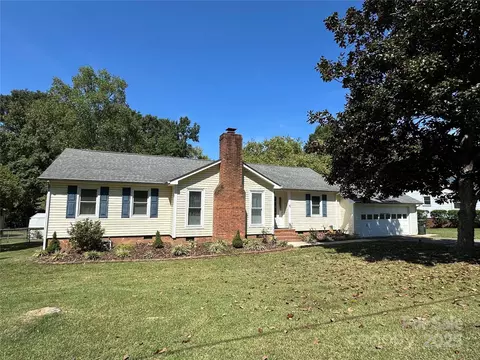 818 Rubens Sw Rd SW, Concord, NC 28027